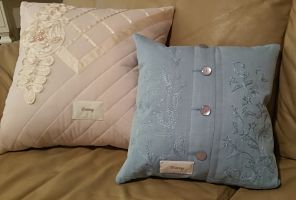 2 Fancy granny pillows_opt